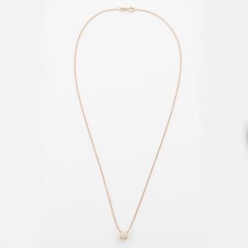 18K gold necklace with opal.