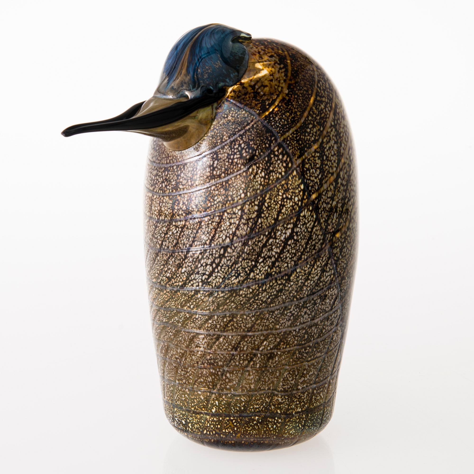 OIVA TOIKKA, a glass bird, signed Oiva Toikka Nuutajärvi.