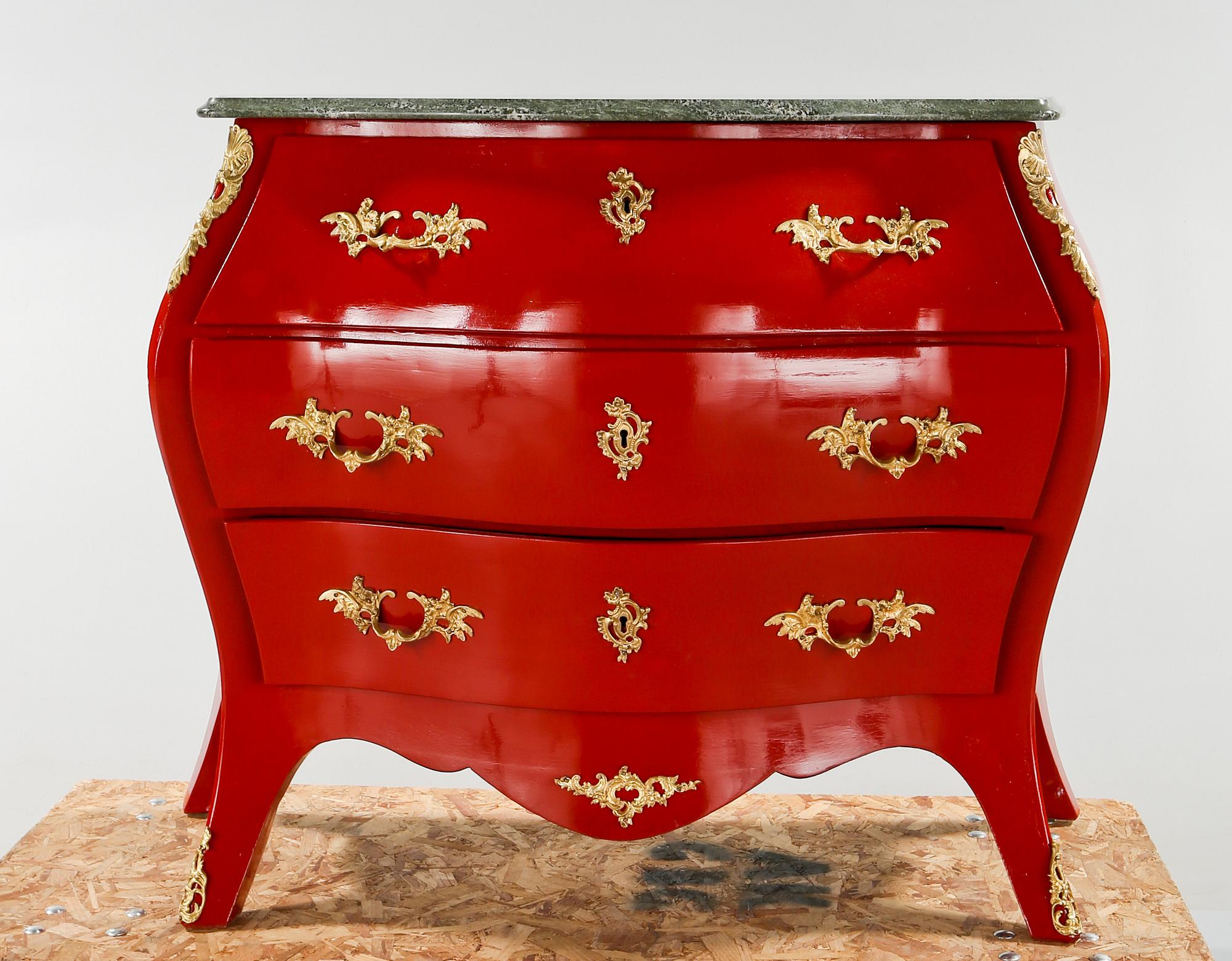 BYRÅ, rokokostil, 1900-tal.