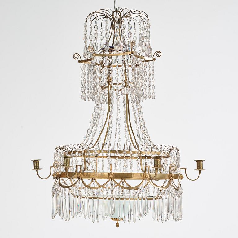 A late Gustavian early 19th Century seven-light chandelier.