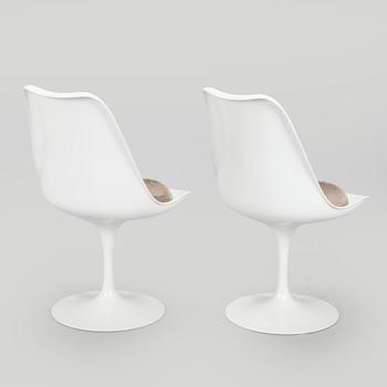 Eero Saarinen, A set of six 'Tulip' chairs, Knoll International.
