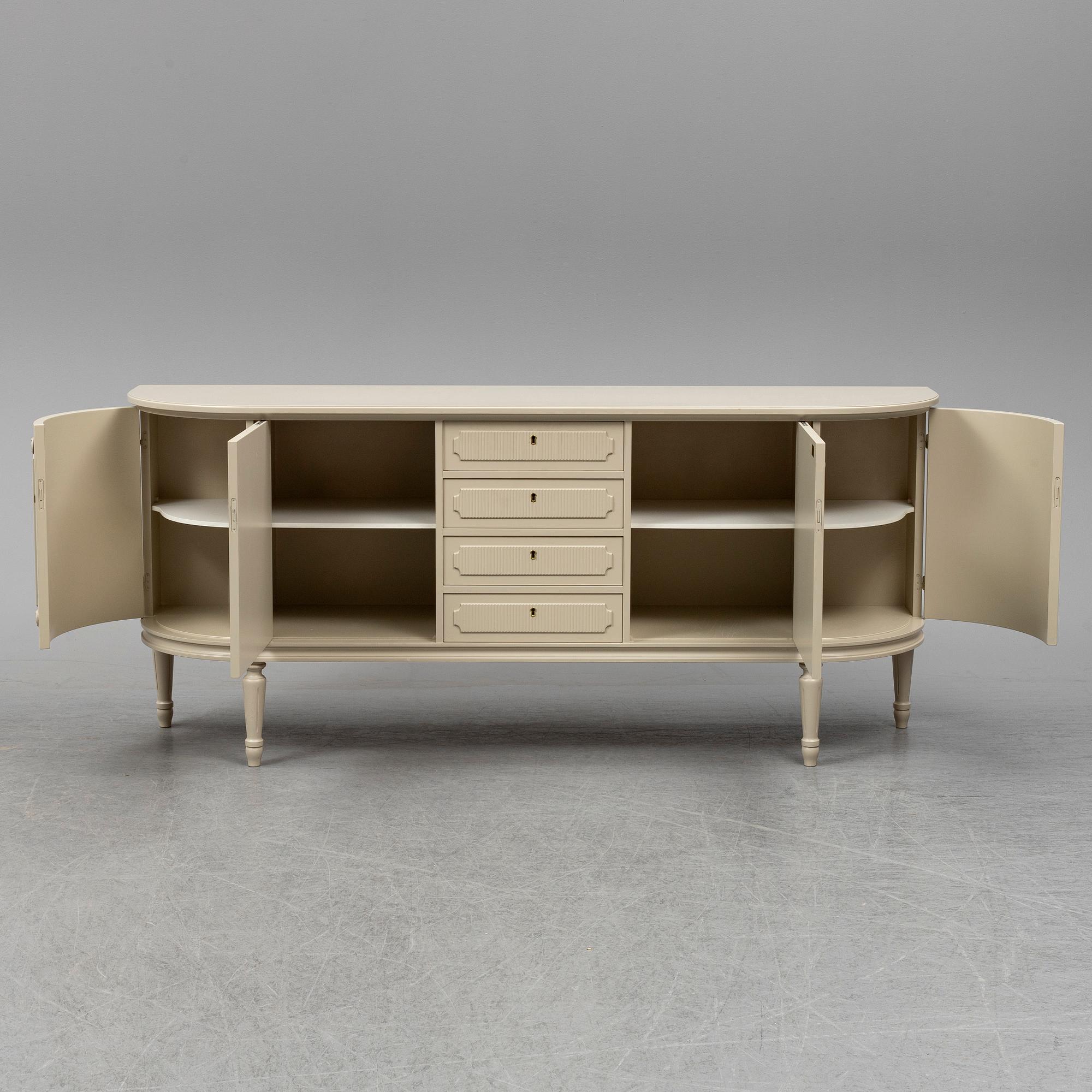SIDEBOARD, Gustaviansk stil, sent 1900-tal.