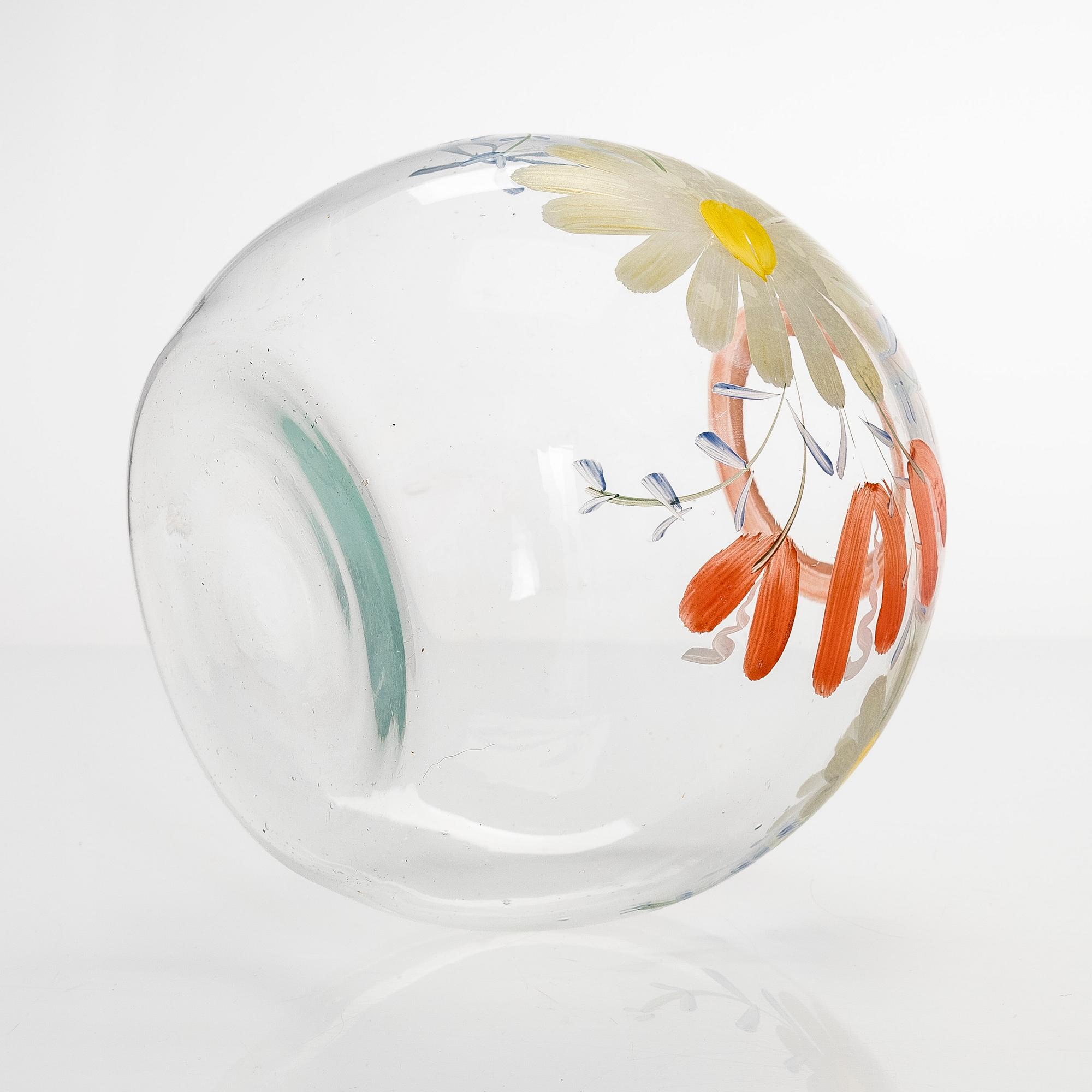 A 1930s glass vase for Kauklahden lasi.