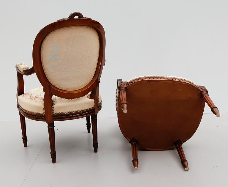 SALONGSMÖBEL, 6 delar, gustaviansk stil, 1900-talets första hälft.