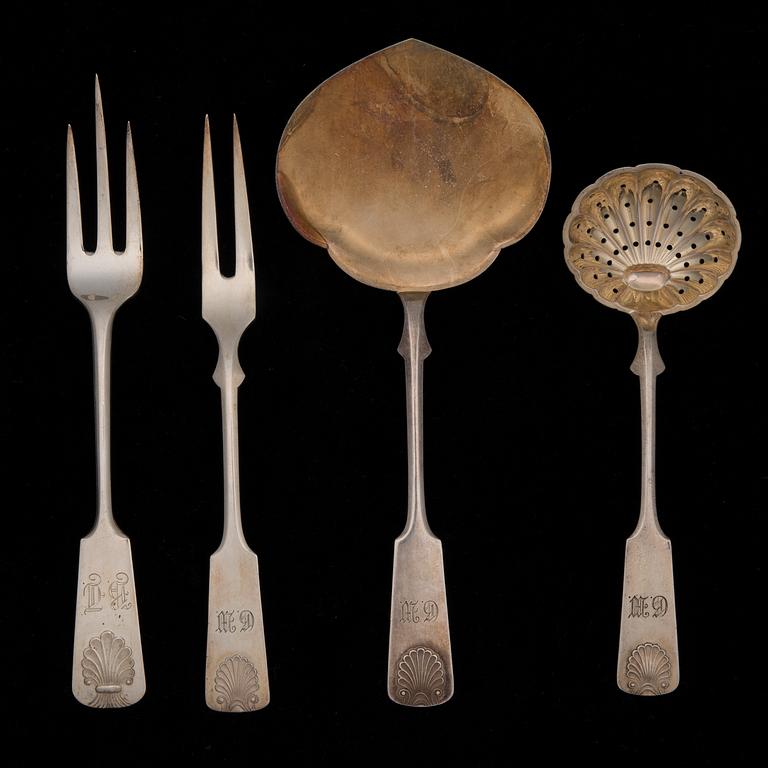 BESTICKUPPSÄTTNING, 49 delar, silver, "Musslan", Finland 1920-30-tal. Vikt ca 1308 g.