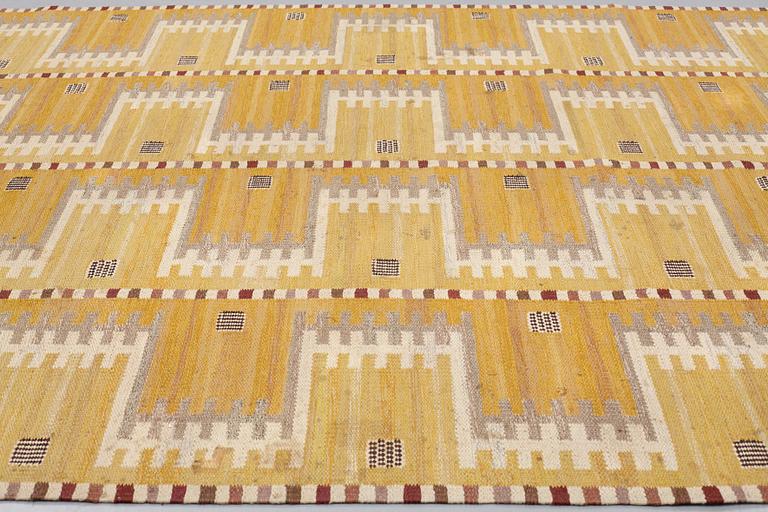 Marianne Richter, MATTO, "Gula havet", flat weave, ca 298 x 204 cm, signed AB MMF MR.