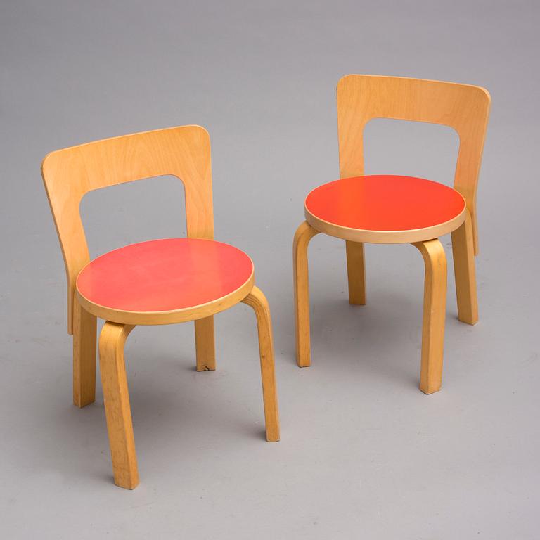 BARNSTOLAR, 2 st, modell 65, Alvar Aalto. Artek 1970-tal.