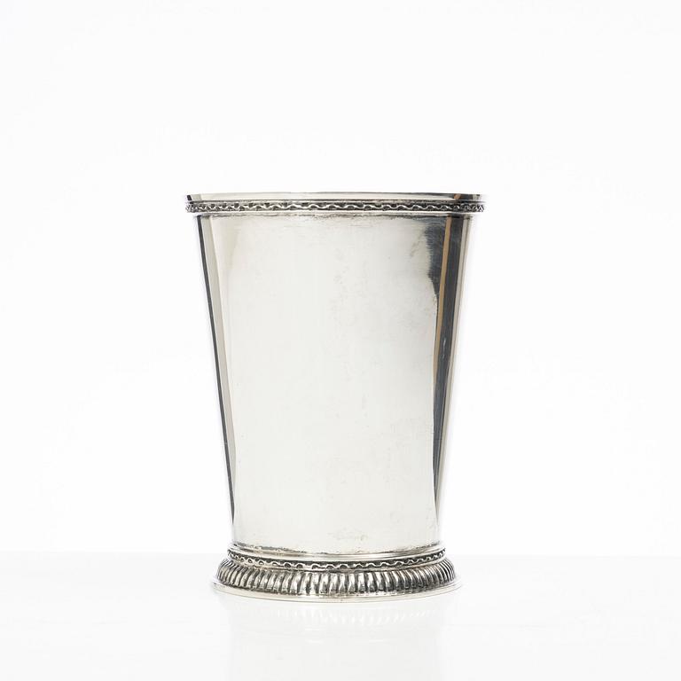 Eric Råström, bägare, silver, firma CG Råström, Stockholm 1946.