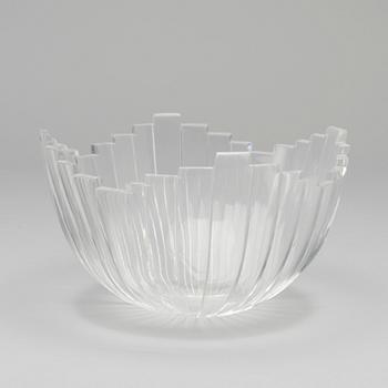 A JAN JOHANSSON ORREFORS EXPO GLASS BOWL, signed.