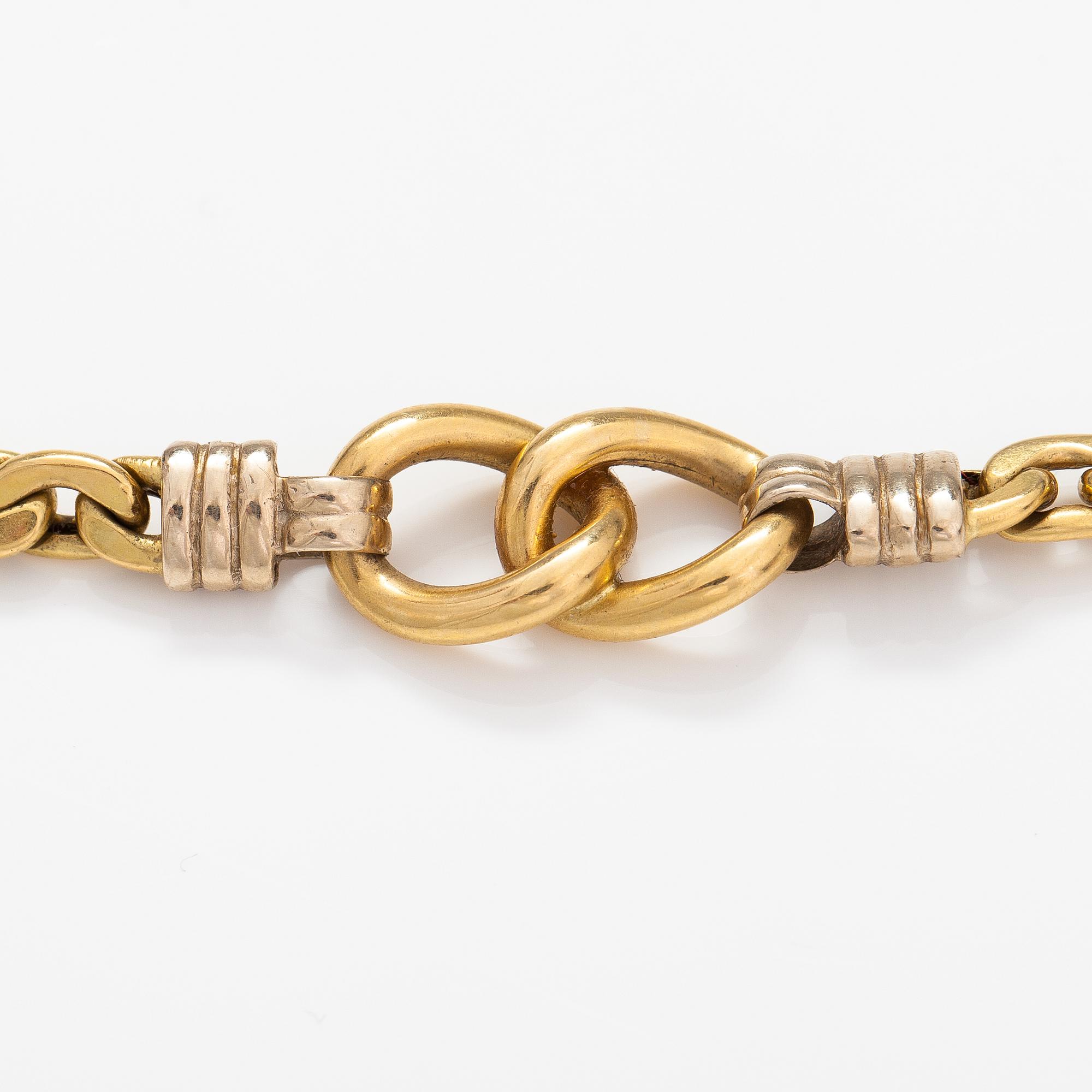 An 18K gold necklace. Made in Italy.