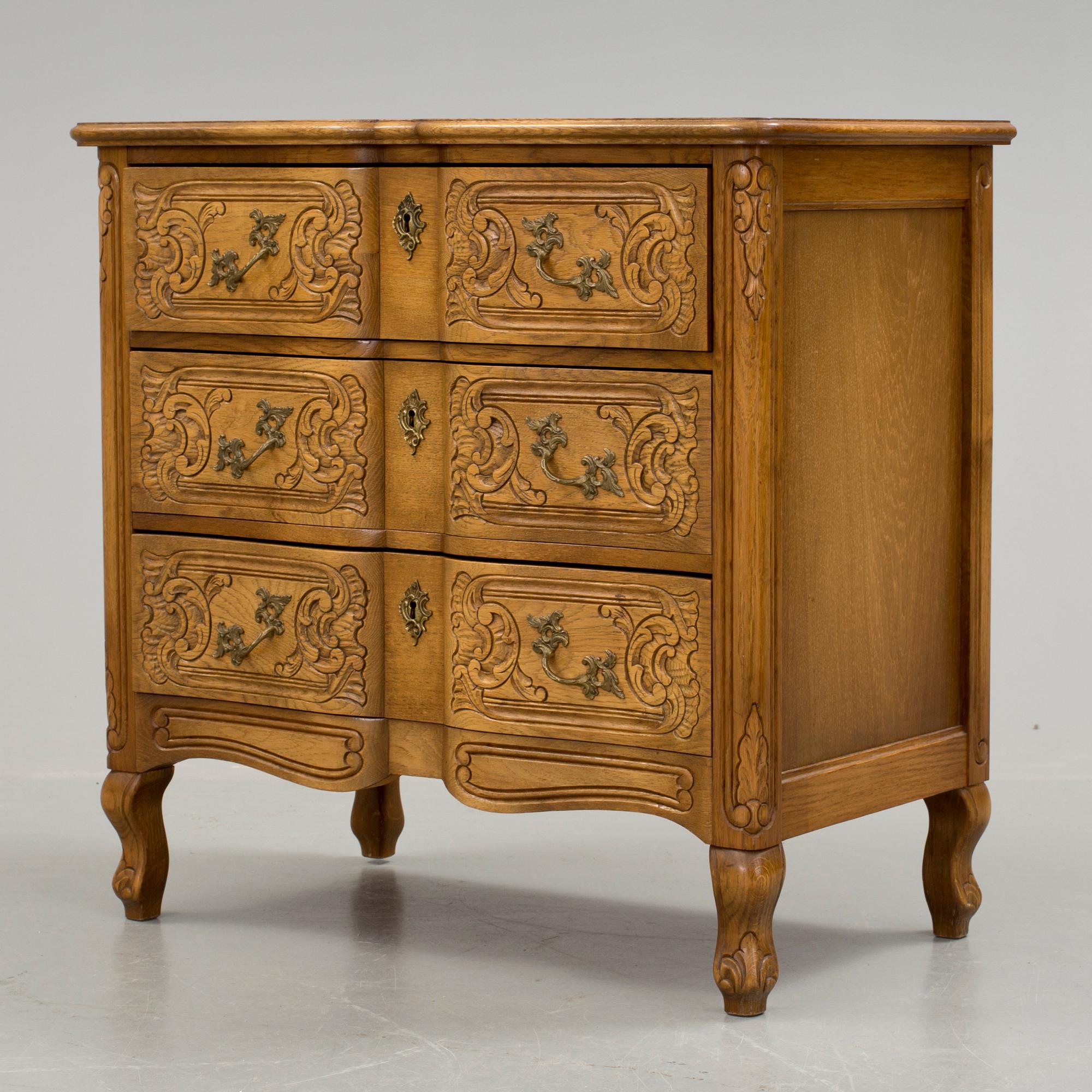 BYRÅ, barockstil, 1900-talets mitt.