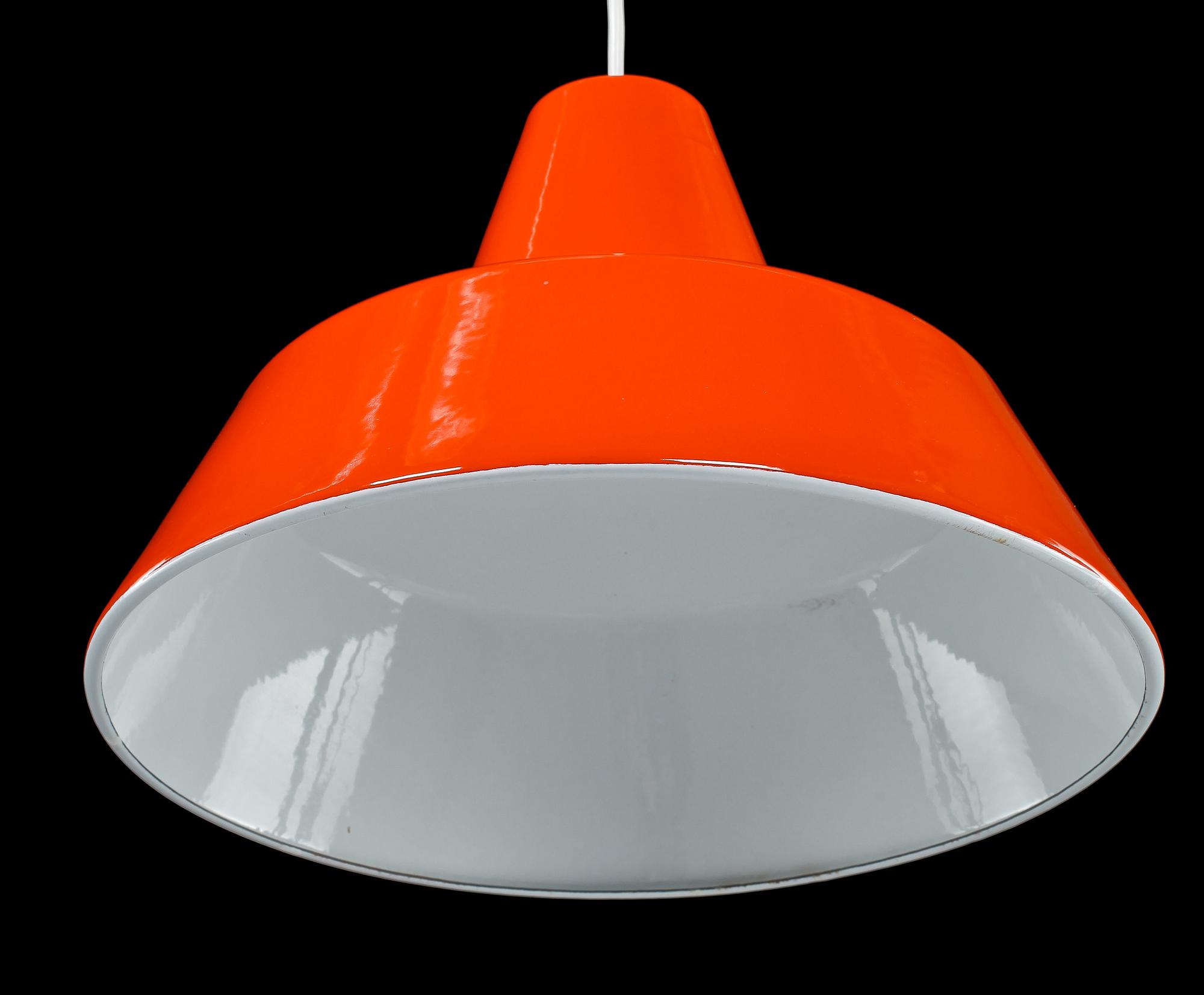 TAKLAMPA, Vaerkstedlampa, Arne Jacobsen, Louis Poulsen, 1900-talets andra hälft. Höjd ca 26 cm.