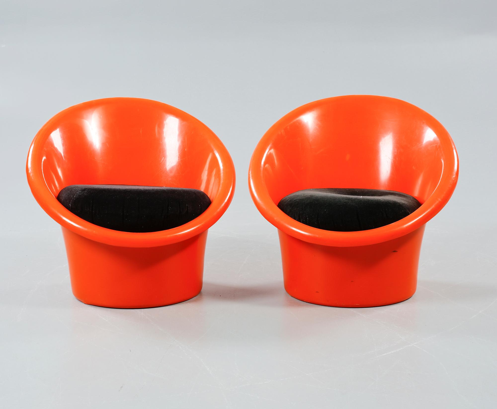 FÅTÖLJER, ett par, "Skopa", Olle Gjerlöv-Knudsen och Torben Lind för Ikea, modellen formgiven 1974.