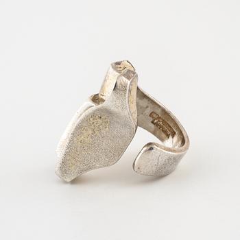 A ring by Lapponia, 1990.
