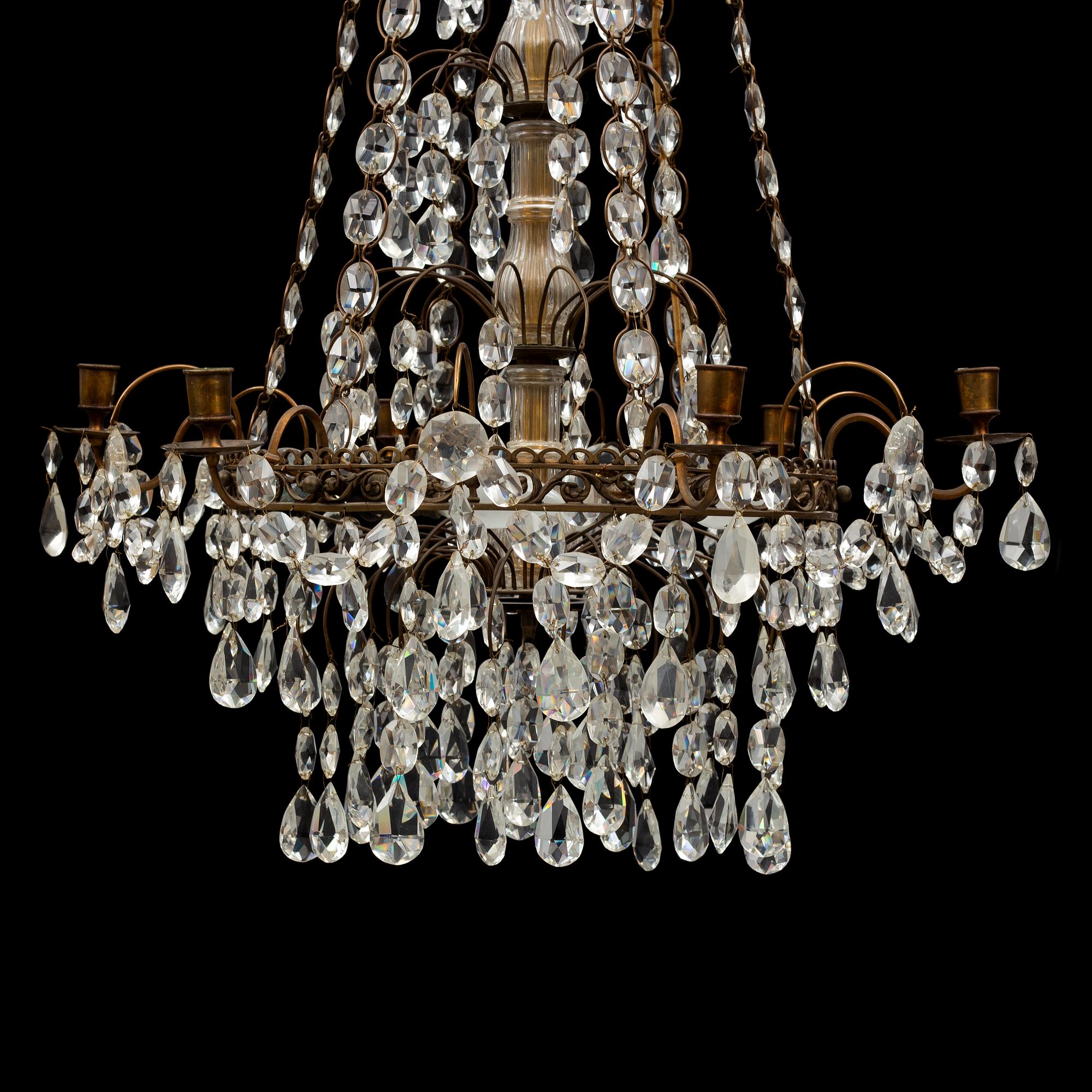 A mid 20th century chandelier.