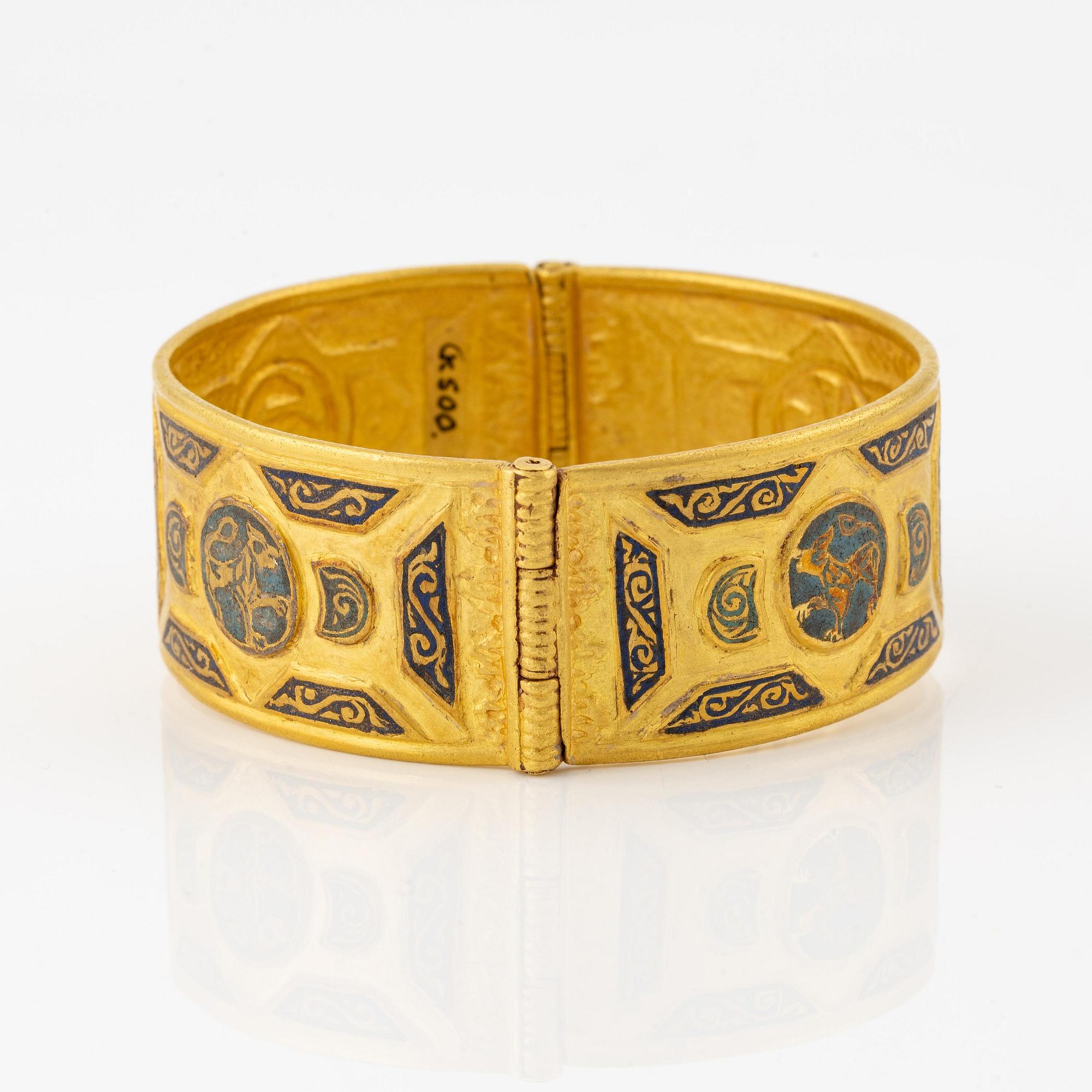 A Byzantine-style gold and enamel bracelet, presumably modern.