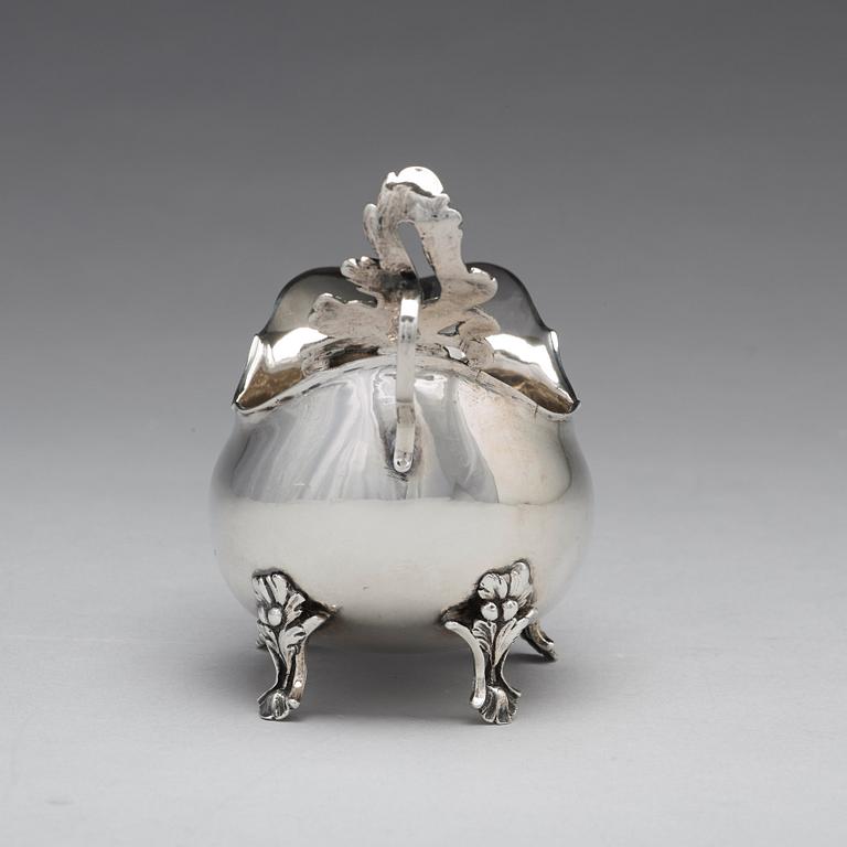 A Swedish 18th century silver cream-jug, mark of Pehr Zethelius, Stockholm 1774.