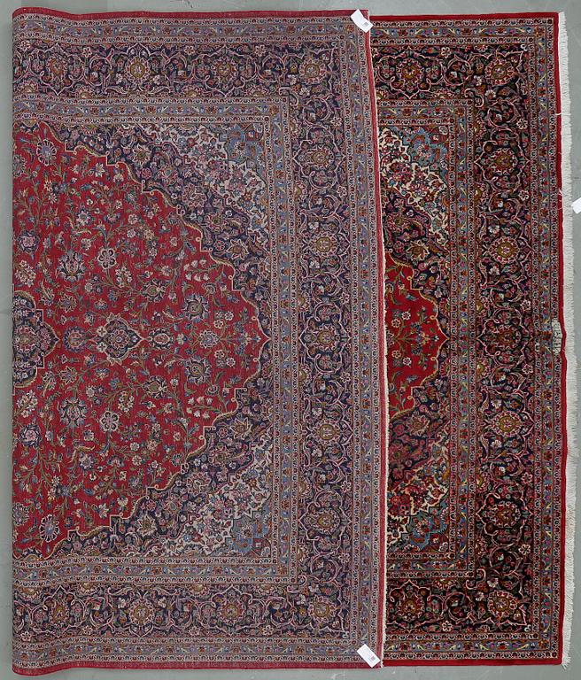 MATTA, old, Keshan. Ca 374 x 265 cm.