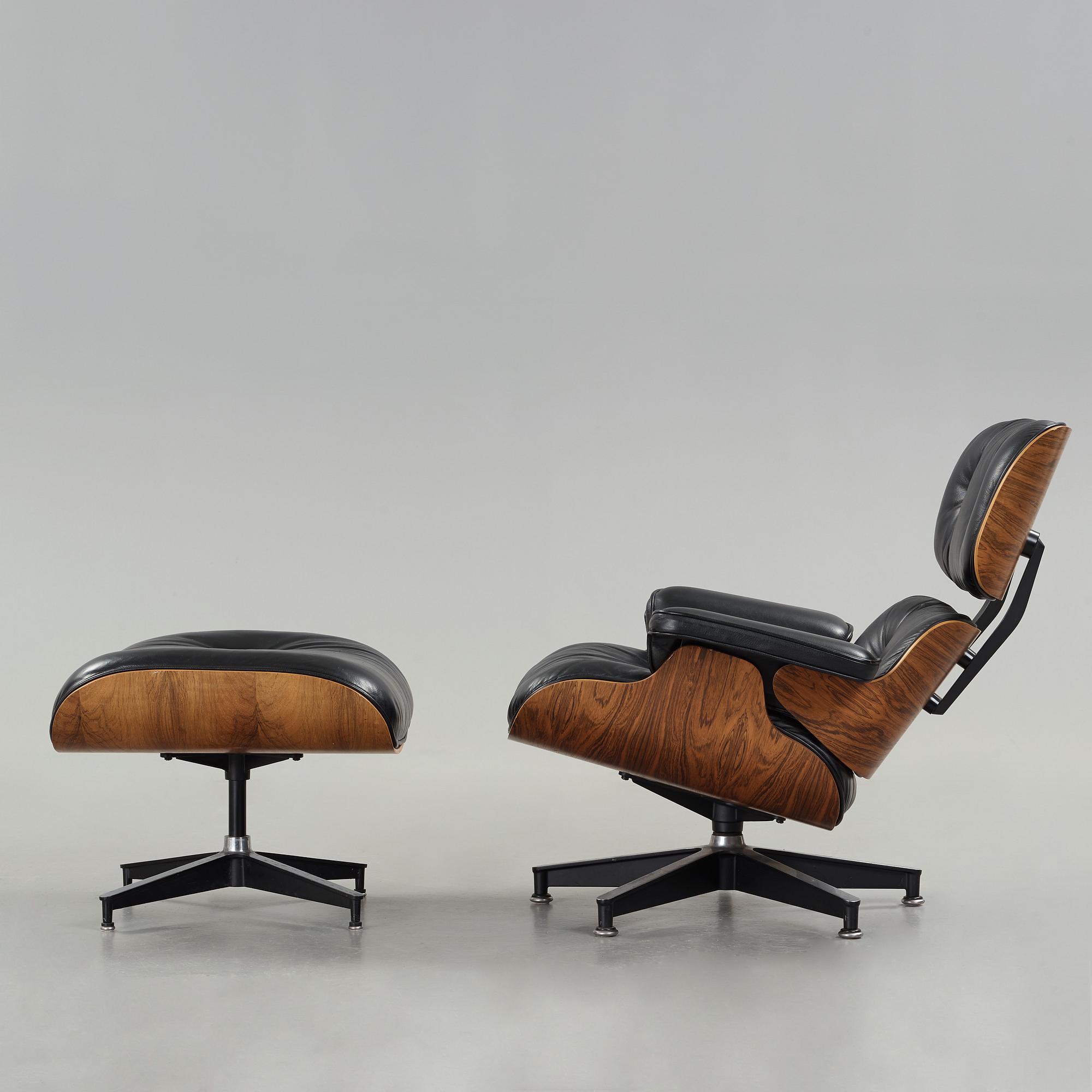 A Charles & Ray Eames "Lounge Chair and ottoman", Herman Miller, USA circa 1980.
