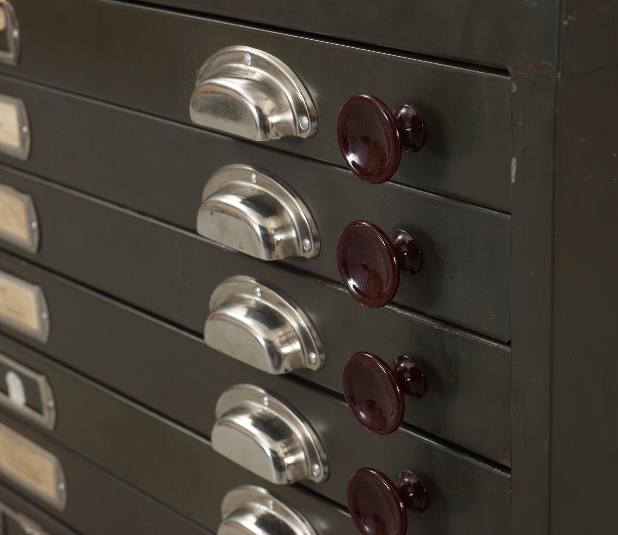 ARKIVSKÅP, Pressbolaget, Eskistuna, 1900-tal.