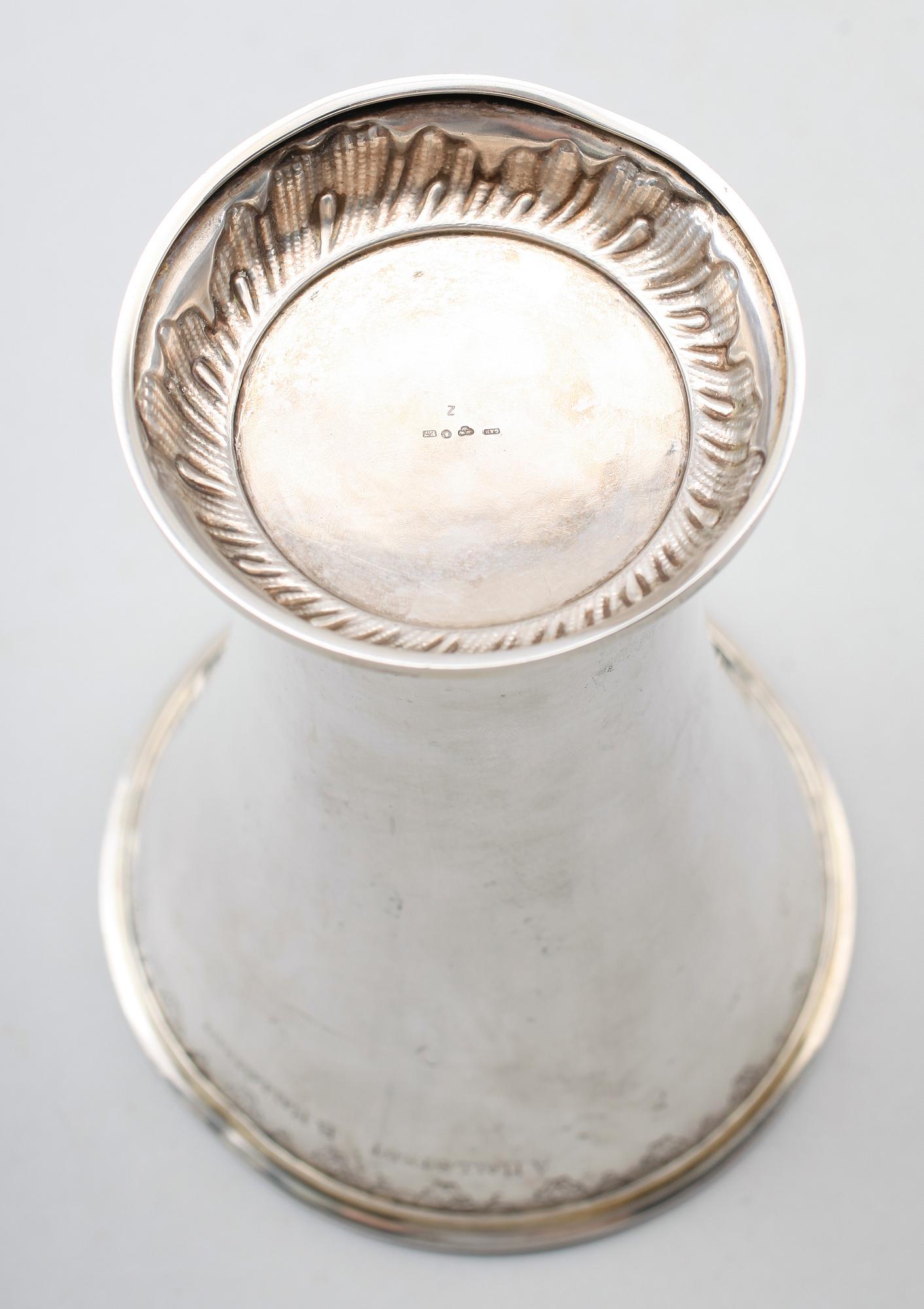 BÄGARE, silver, GAB, Stockholm 1907. Vikt ca 347 g.