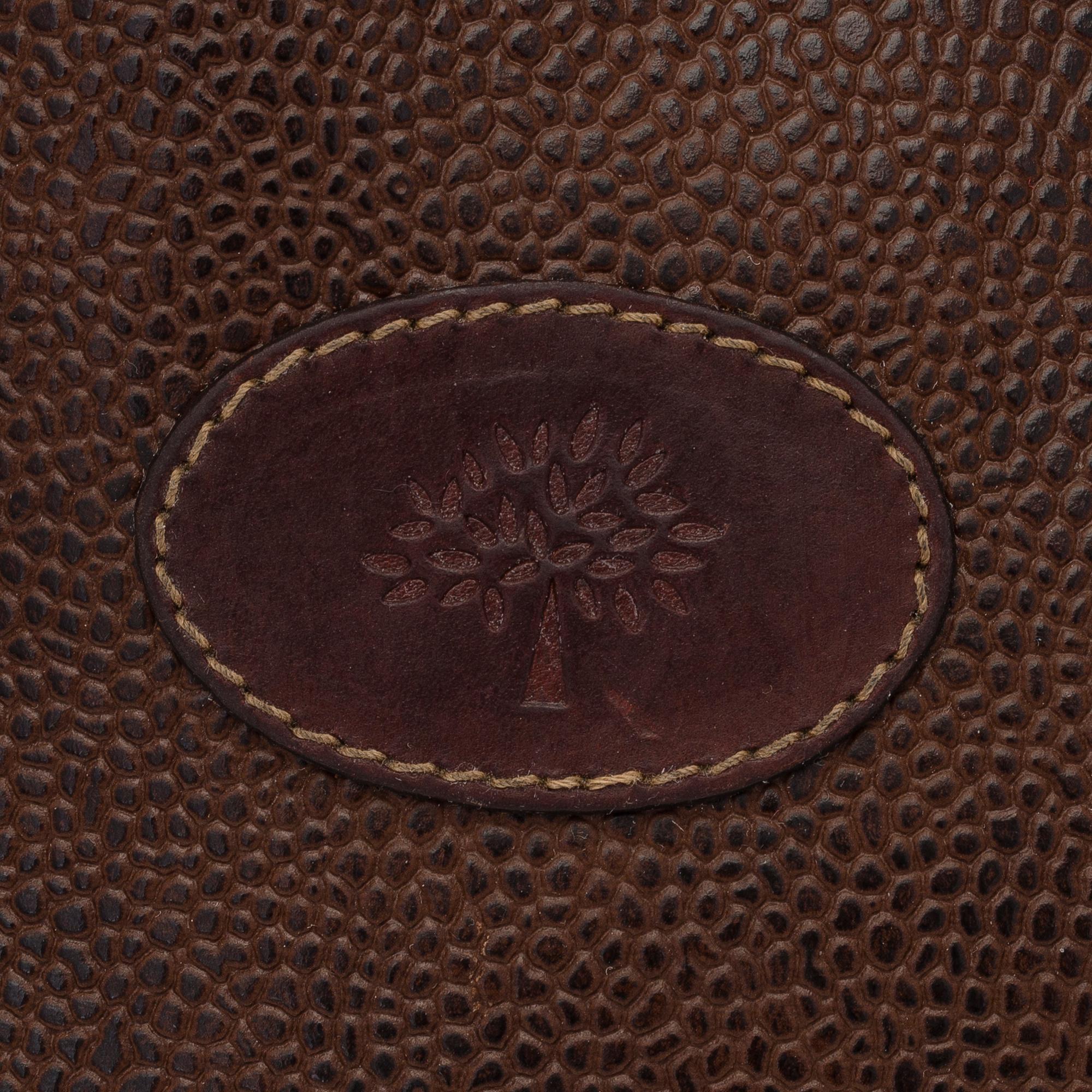 A SCOTCHGRAIN TOTE BAG.