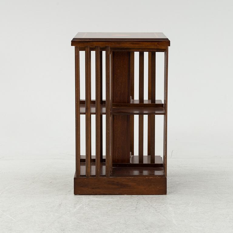 A revolving book case, end of the 20th Century.