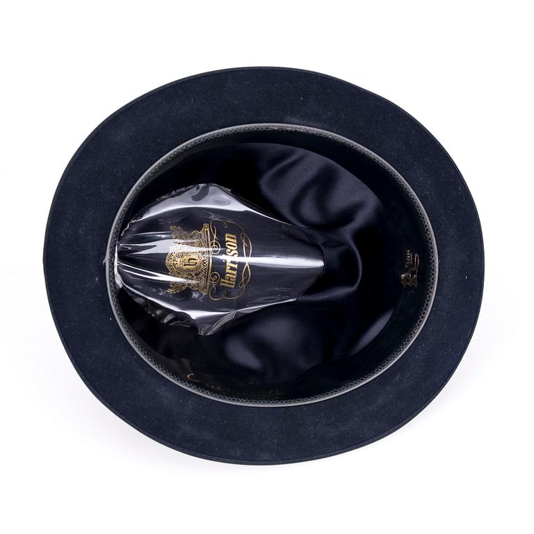 HATTAR, 2 st, Harrison.