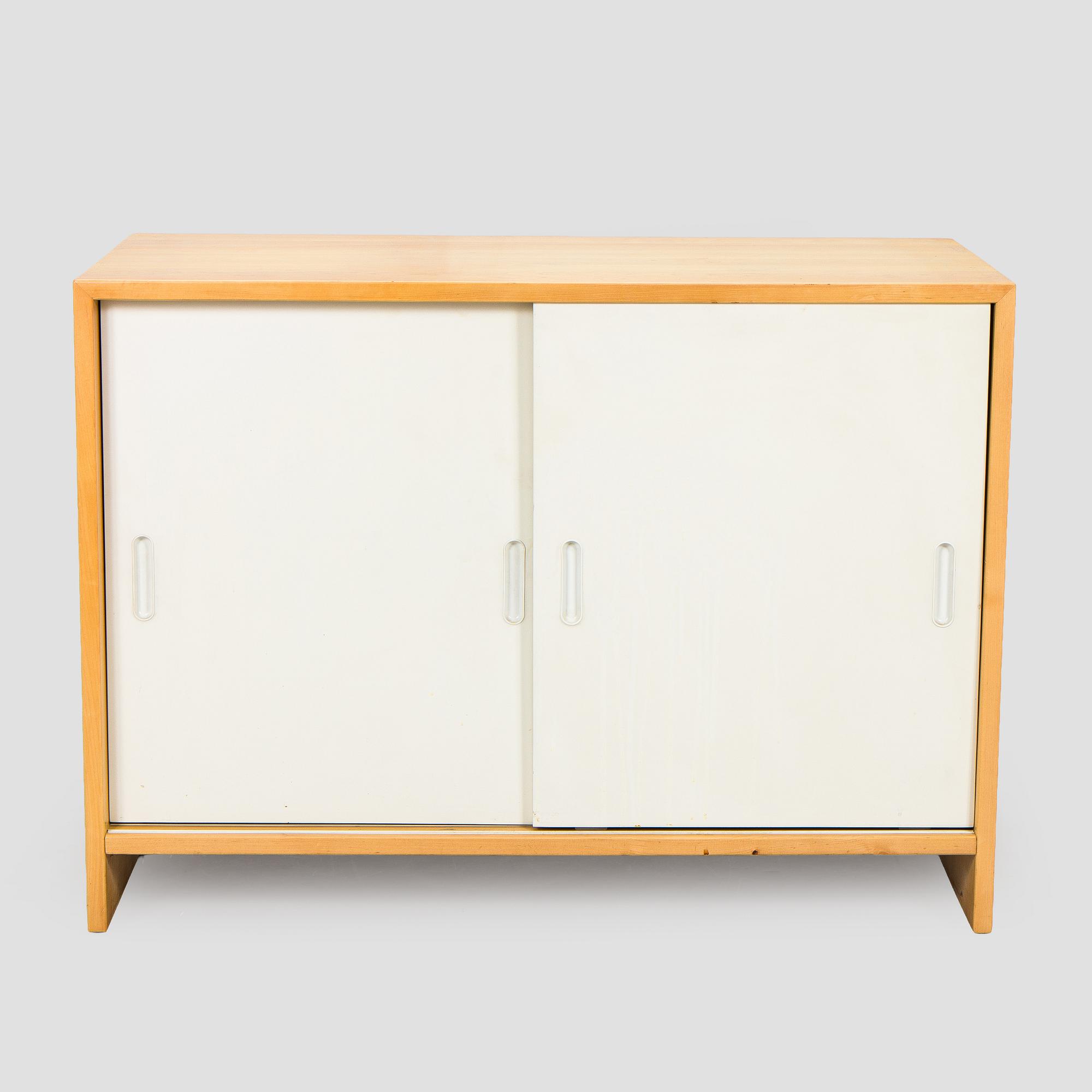 Aino Aalto, kaappi, malli 217, Artek, 1900-luvun loppu.
