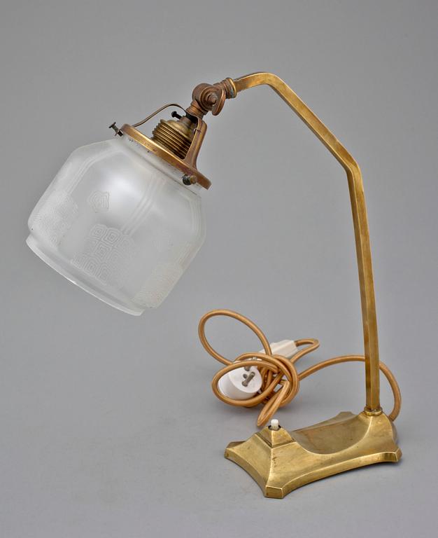 BORDSLAMPA, jugend, 1900-talets första kvartal.