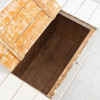 A firewood storage cupboard, 19th century.