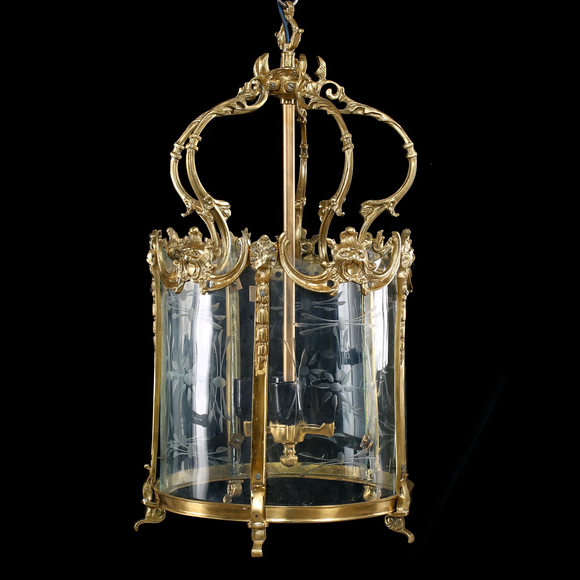 TAKLAMPA, 1900-talets andra hälft. Höjd 68 cm.