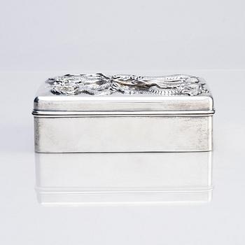 A Chinese Export silver box with cover, early 20th century.