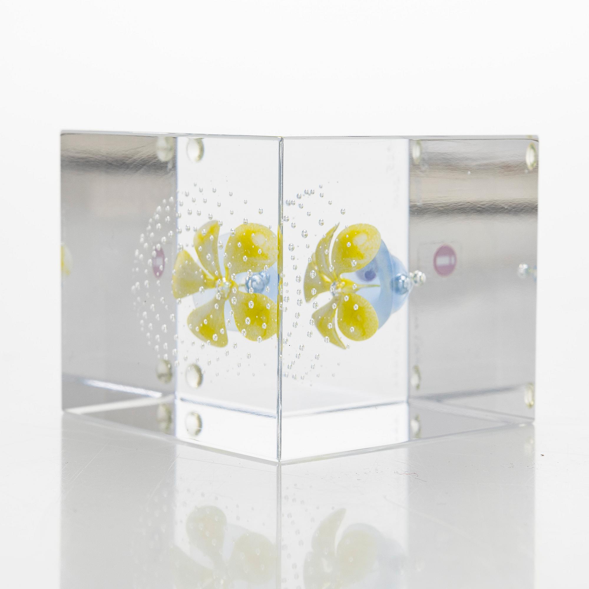 Oiva Toikka, vuosikuutio 2000, signeerattu Oiva Toikka Nuutajärvi 2000, 925/2000.