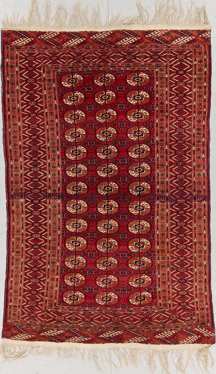 MATTA. Semiantik, Tekke-Bochara, ca 190x126.