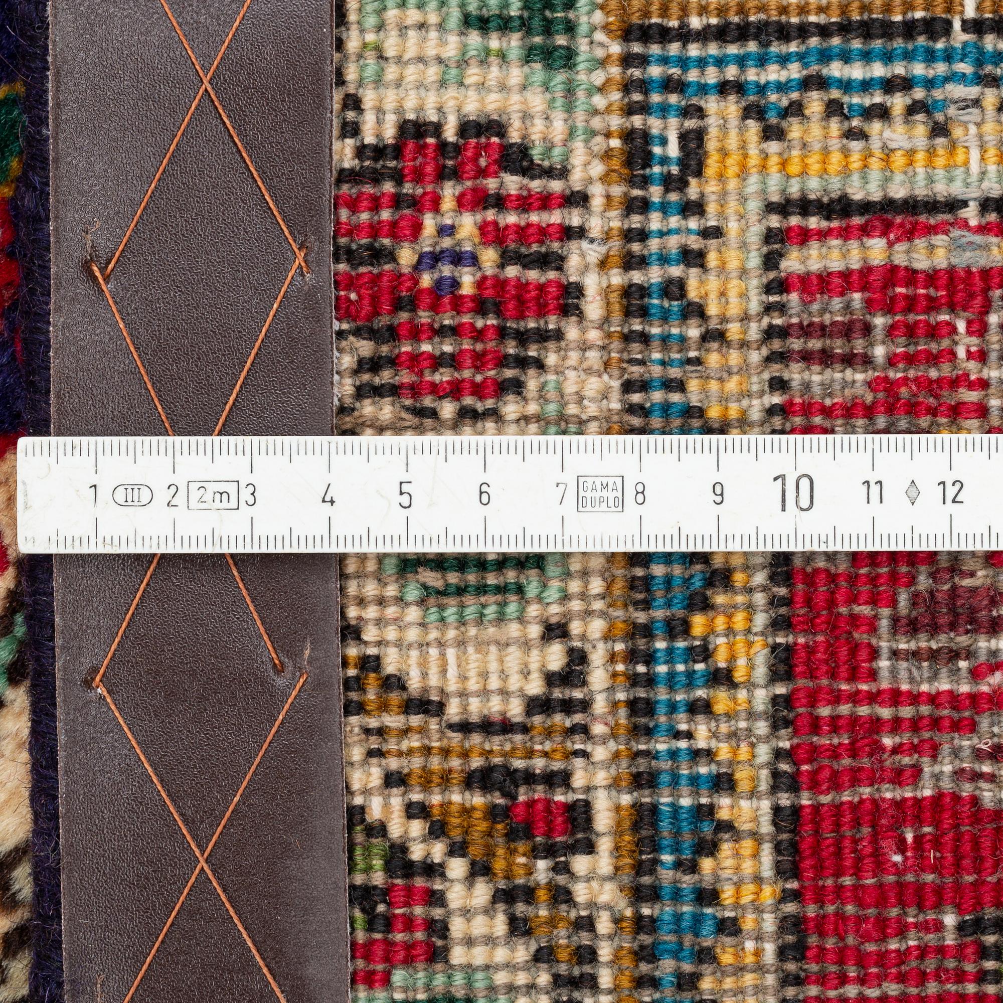 Matta, Täbris, 345 x 255 cm.