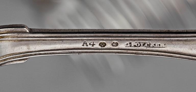 PARTI SILVER, 7 delar, bland annat Gustav Möllenborg, 1835, Stockholm.  Vikt ca 521g.