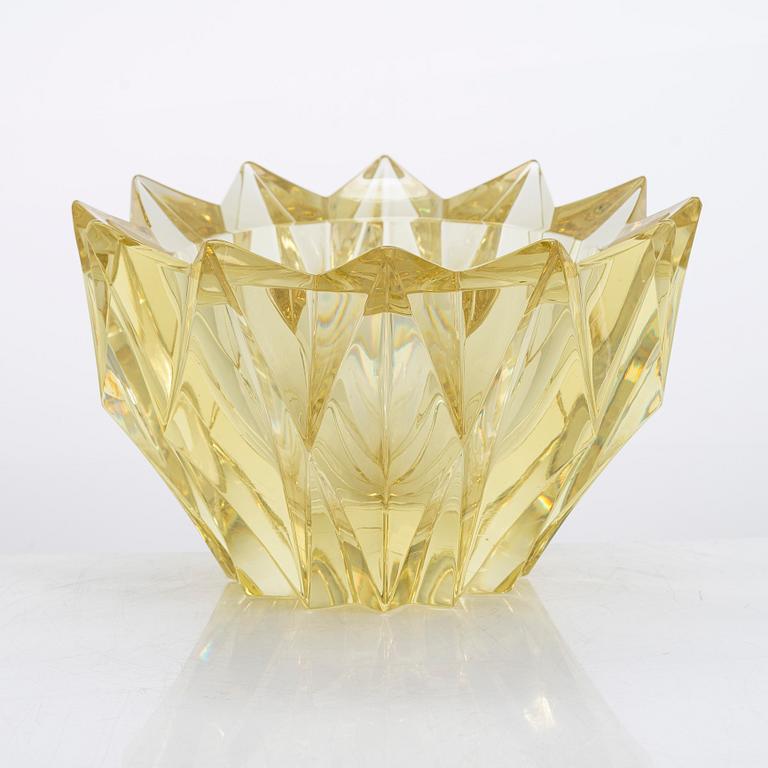 Aimo Okkolin, a 'Water lily' crystal bowl, signed Aimo Okkolin Riihimäen Lasi Oy.