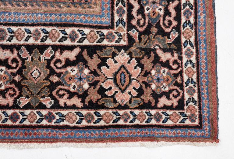 Matta, Mahal, ca 420 x 330cm.