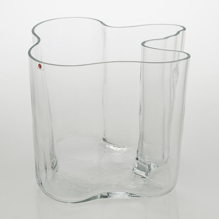 Alvar Aalto, vas 3030, signerad Alvar Aalto.