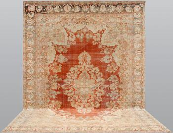 A carpet, Mahal, vintage design, approximately 422 x 312 cm.