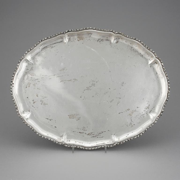 BRICKA, silver, Österrike-Ungern, troligen 1872-1922. Vikt ca 720 gram.