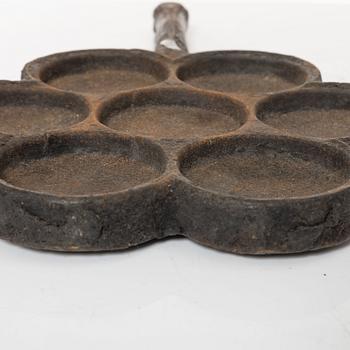 Plättjärn, två stycken, Sverige, 1700- / 1800-tal.