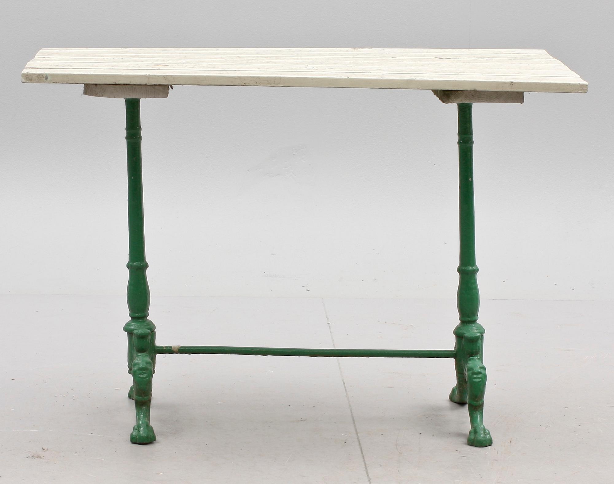 TRÄDGÅRDSBORD, 1900-talets första hälft.