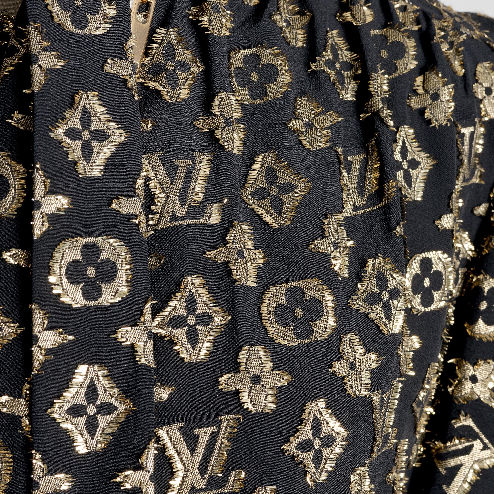 Louis Vuitton, blouse, size Fr 38.