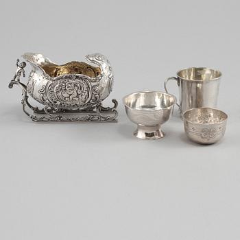 PARTI SILVER, 4 delar, delvis låghaltigt, 1800-tal, total vikt 200 gram.