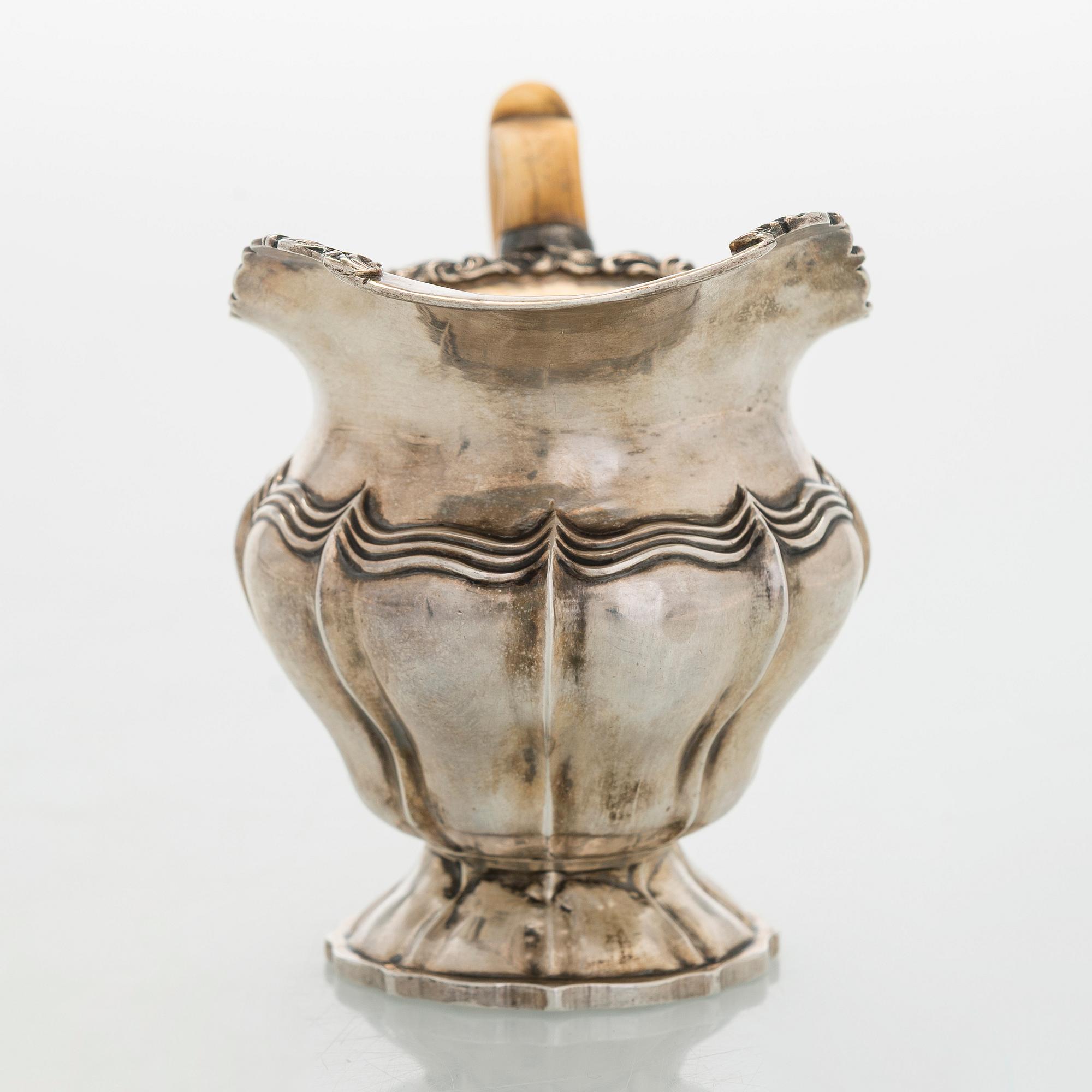 Kermakko, hopeaa, Moskova 1844.