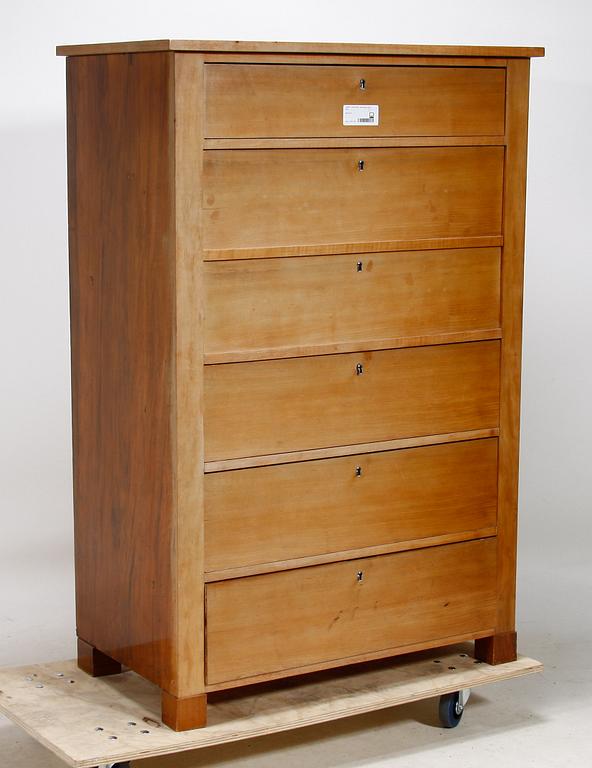 CHIFFONJÉ. 1800-talets andra hälft.