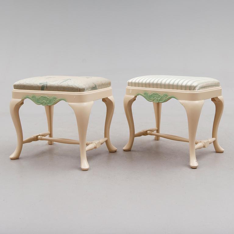 TABURETTER, 1 par, rokokostil, 1900-talets mitt.