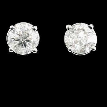 ÖRHÄNGEN, 1 par, 14 k vitguld, briljantslipade diamanter tot 0.75 ct.